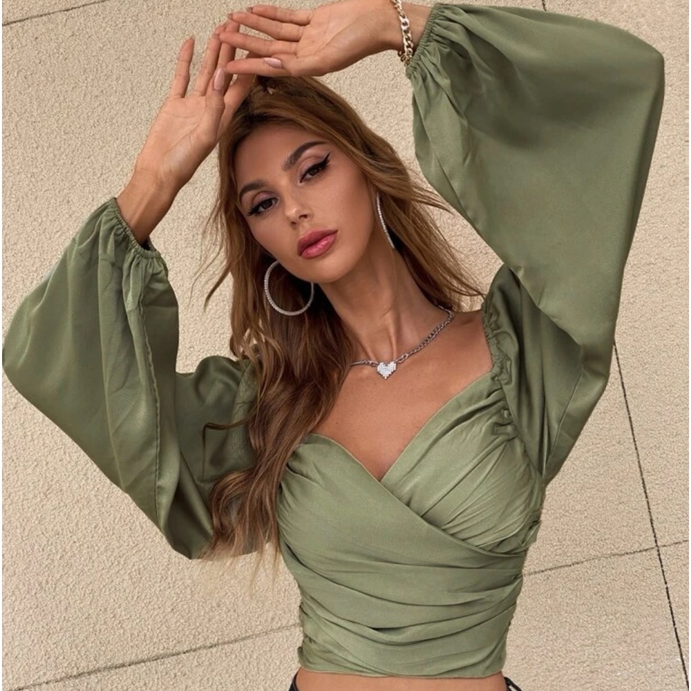 Green Satin Puff Sleeve Long Sleeve Top